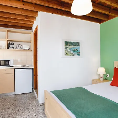 Meandros Suites
